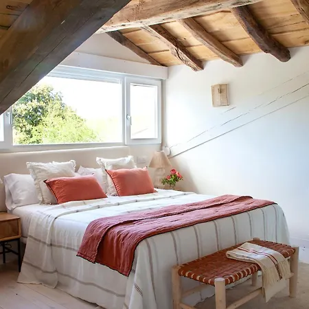 Wishome-Casa Muy Especial Con Piscina Climatizada, Cerca De Comillas Дом отдыха