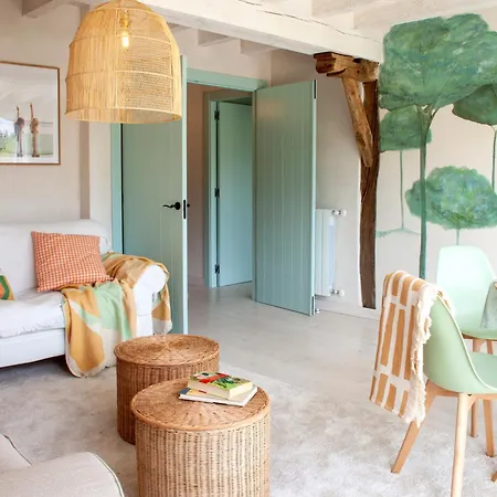 Wishome-casa Con Piscina Privada Climatizada, Cerca Comillas *