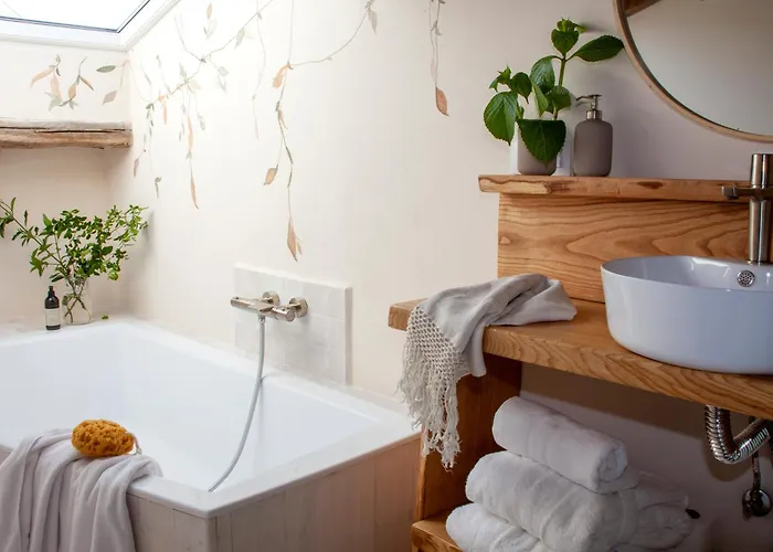 Дом отдыха Wishome-casa Independiente Con Gran Jardin Y Piscina Climatizada Valdaliga