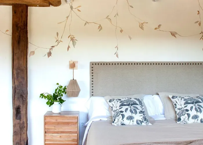 Дом отдыха Wishome-casa Independiente Con Gran Jardin Y Piscina Climatizada Valdaliga