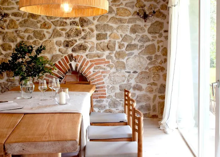 Дом отдыха Wishome-casa Independiente Con Gran Jardin Y Piscina Climatizada