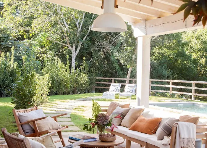 Дом отдыха Wishome-casa Independiente Con Gran Jardin Y Piscina Climatizada